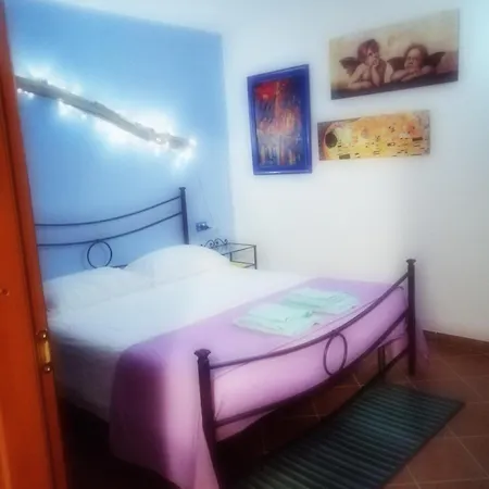 Da Nonna 'nzia Bed & Breakfast 3*