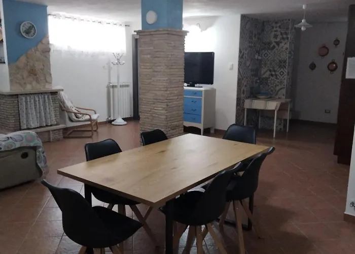 Da Nonna 'nzia לינה וארוחת בוקר 3*